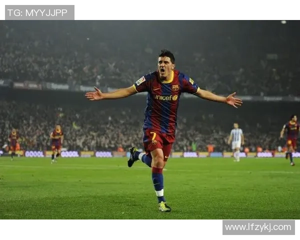 昔日传奇球星的风采与足坛变迁：回顾经典赛事与辉煌时刻