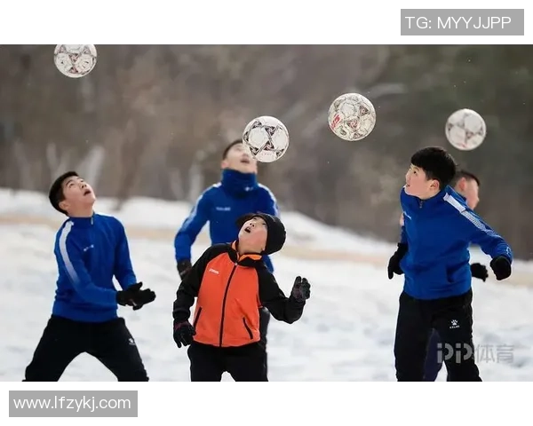从稚嫩面庞到绿茵传奇 各大足球明星童年照片回顾