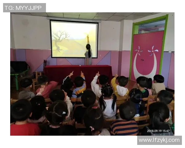 《在音符与球场间跳跃:弹琴唱歌与足球明星的奇妙交汇》 《在音符与球场间跳跃:弹琴唱歌与足球明星的奇妙交汇》